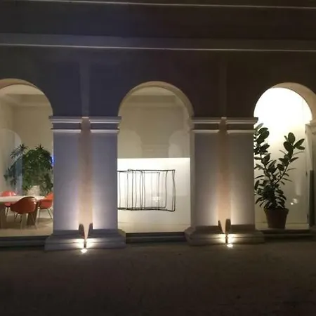 Palazzo Beccagutti Cavriani - Gallery Suite E Frescoes Suite Mantova Exterior photo